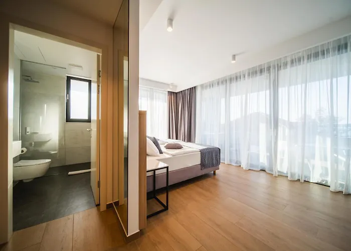 Hotel Crystal